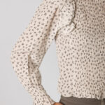 Blusa Nature Volantes Negro